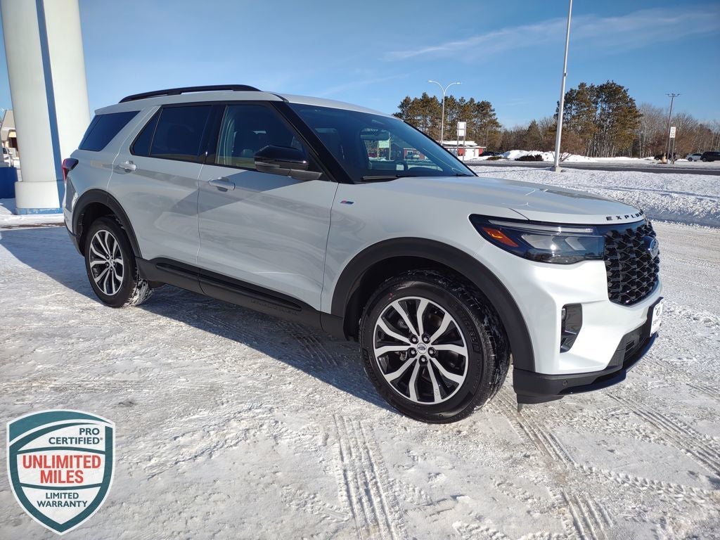 2026 Ford Explorer ST-Line