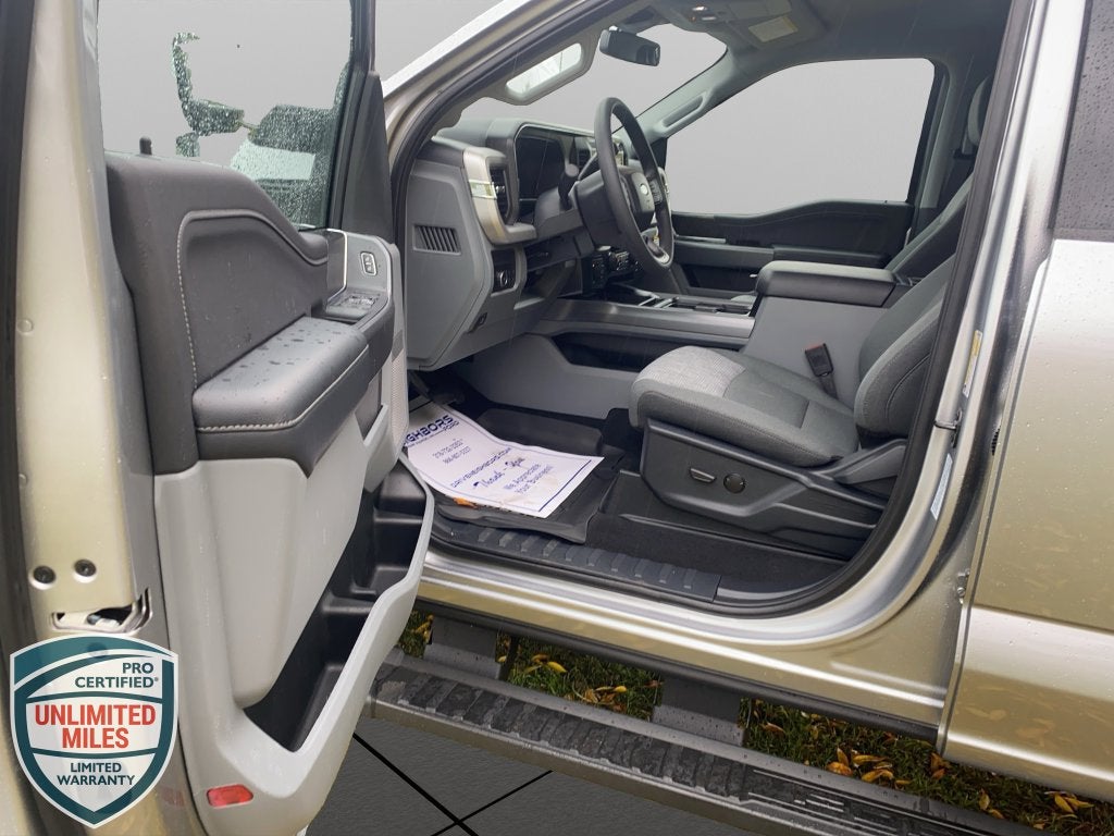 2027 Ford F-350SD XLT