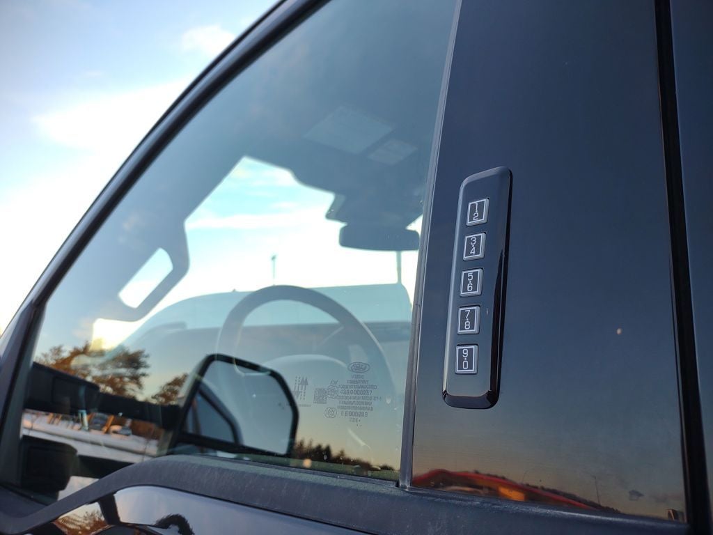2024 Ford F-350SD Lariat