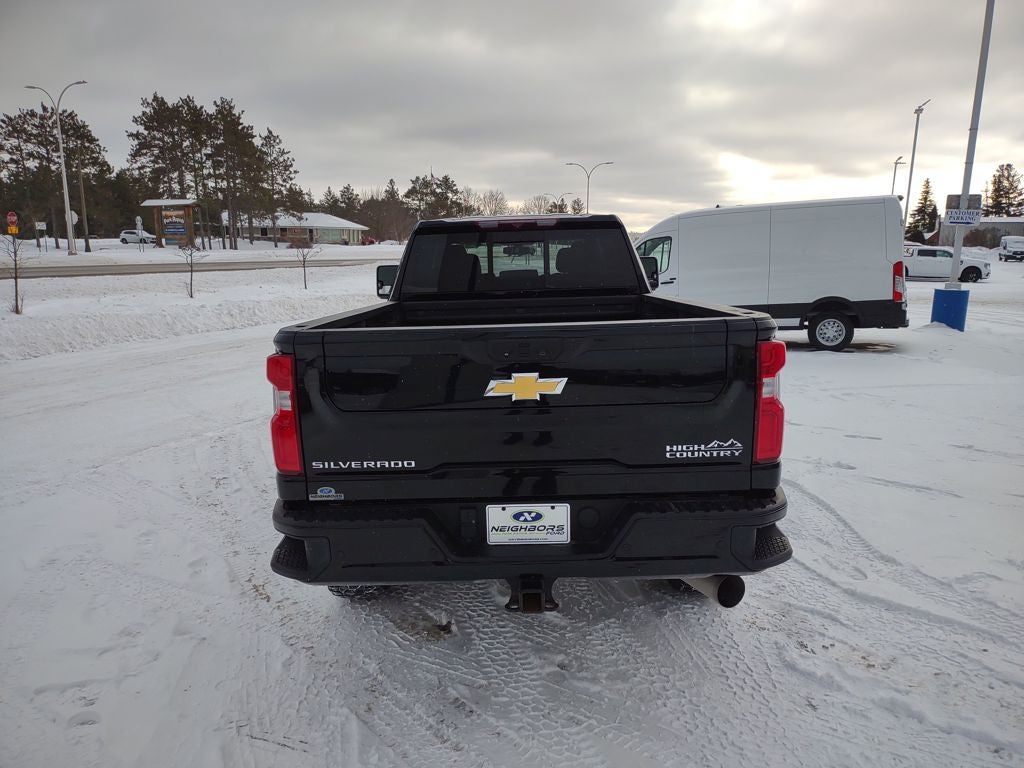 2022 Chevrolet Silverado 3500HD High Country