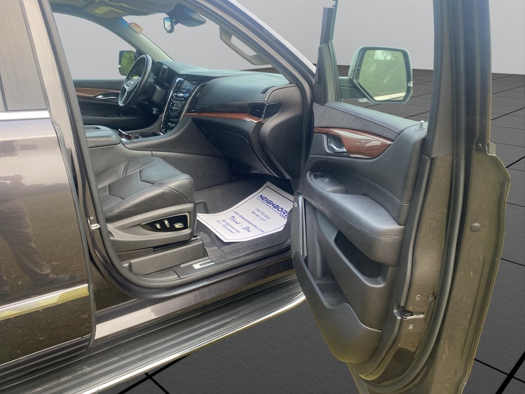 2016 Cadillac Escalade Luxury