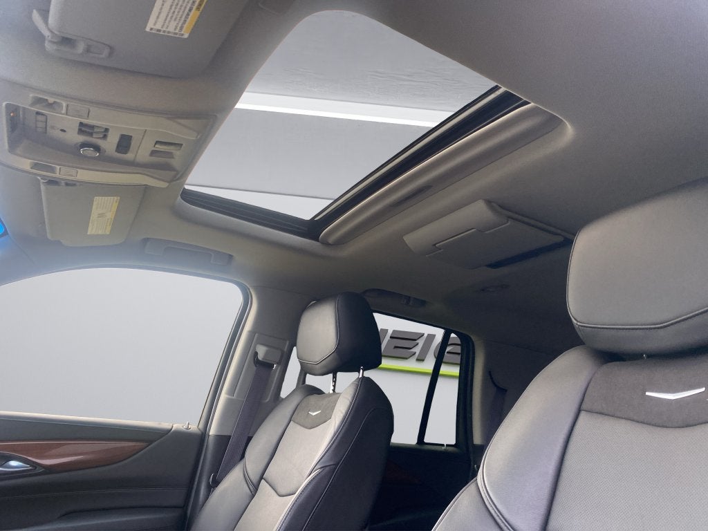 2016 Cadillac Escalade Luxury