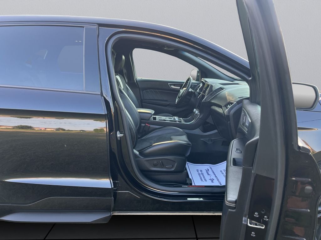 2021 Ford Edge ST