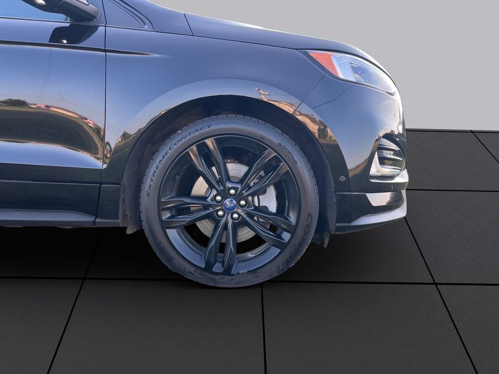 2021 Ford Edge ST