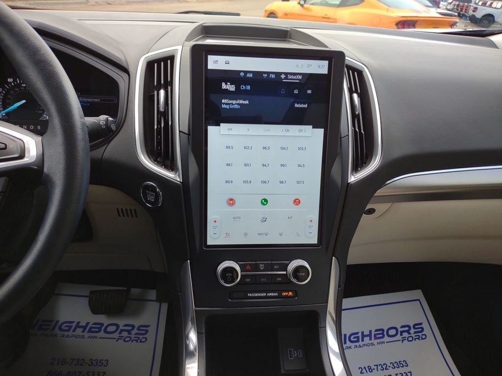 2022 Ford Edge Titanium