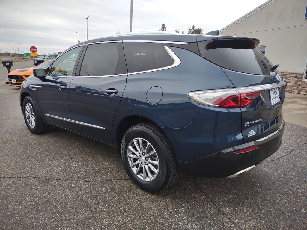 2022 Buick Enclave Essence