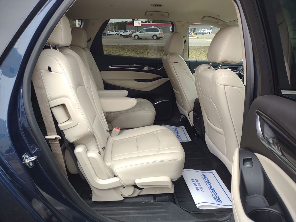 2022 Buick Enclave Essence