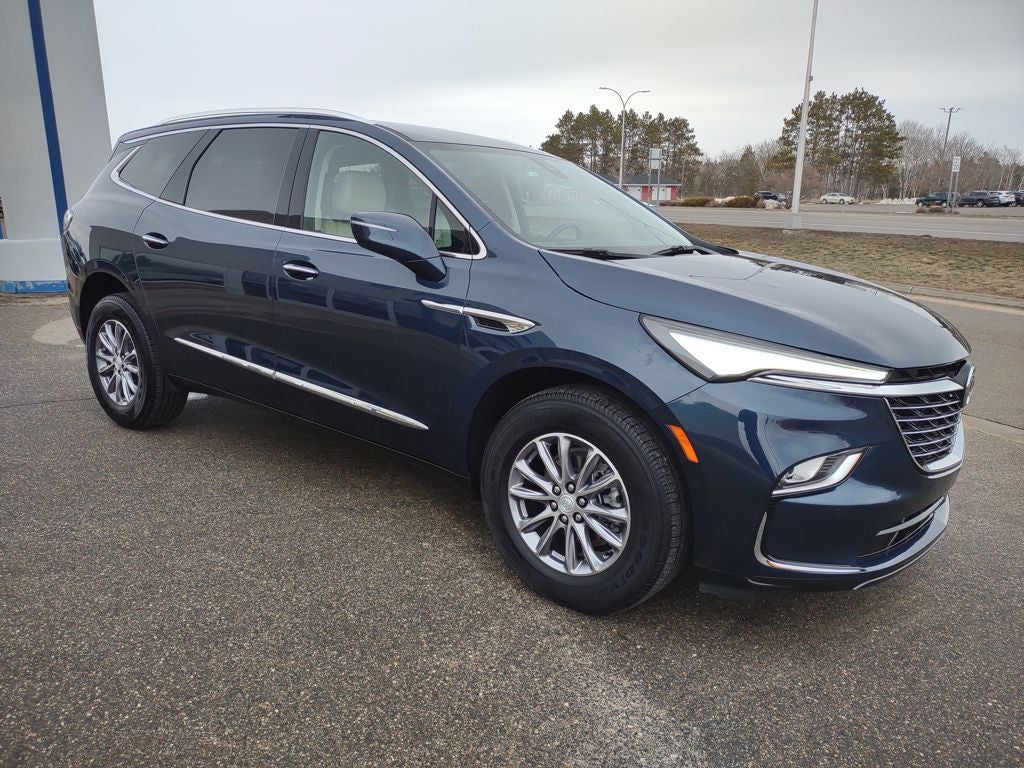 2022 Buick Enclave Essence