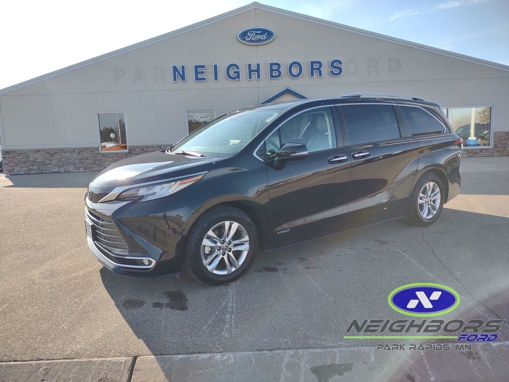2021 Toyota Sienna Limited 7 Passenger