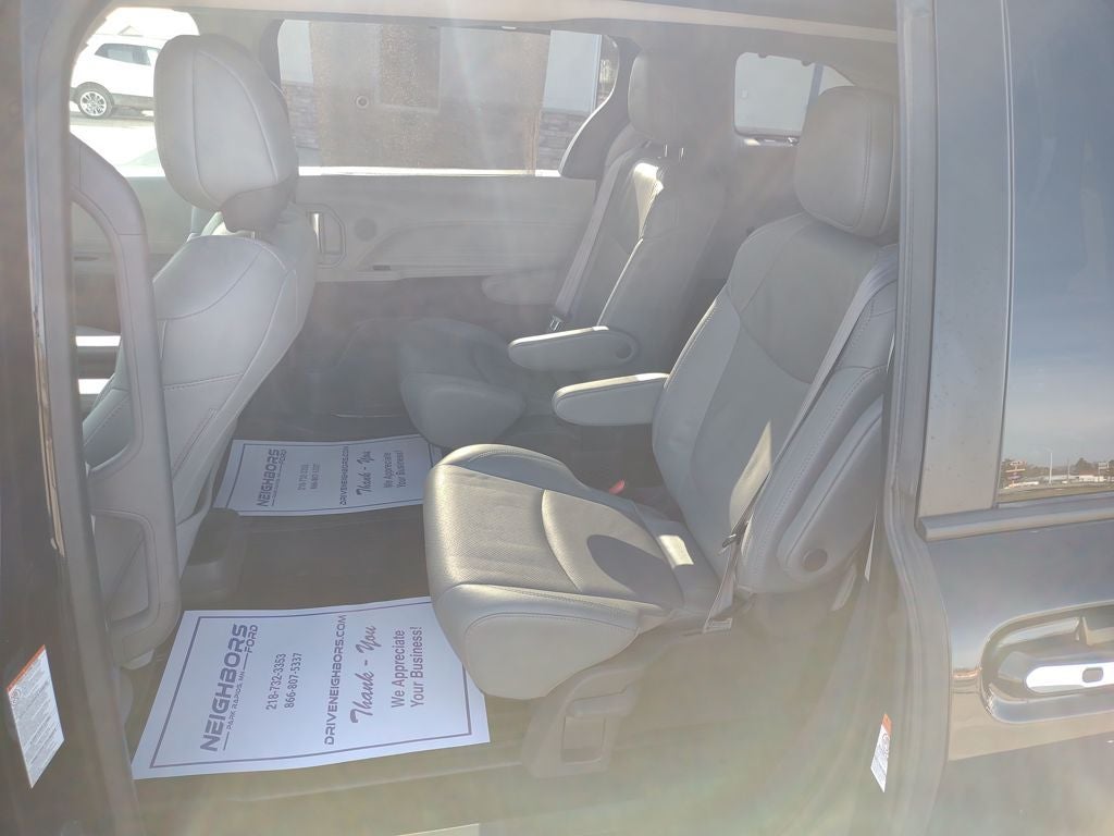 2021 Toyota Sienna Limited 7 Passenger