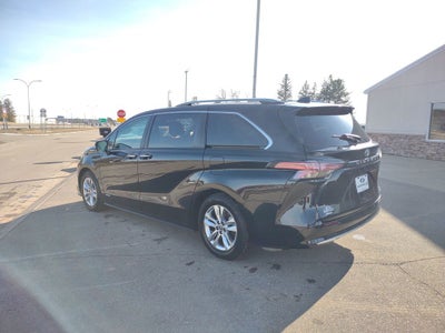 2021 Toyota Sienna Limited 7 Passenger