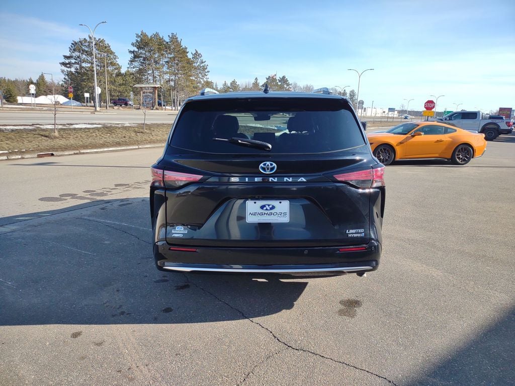 2021 Toyota Sienna Limited 7 Passenger