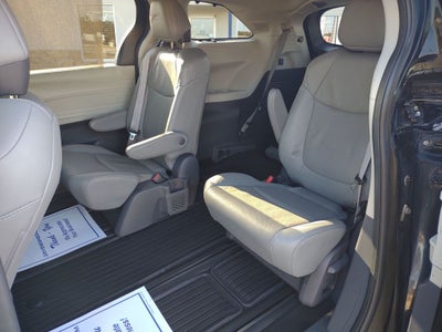 2021 Toyota Sienna Limited 7 Passenger