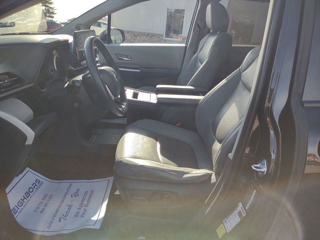 2021 Toyota Sienna Limited 7 Passenger