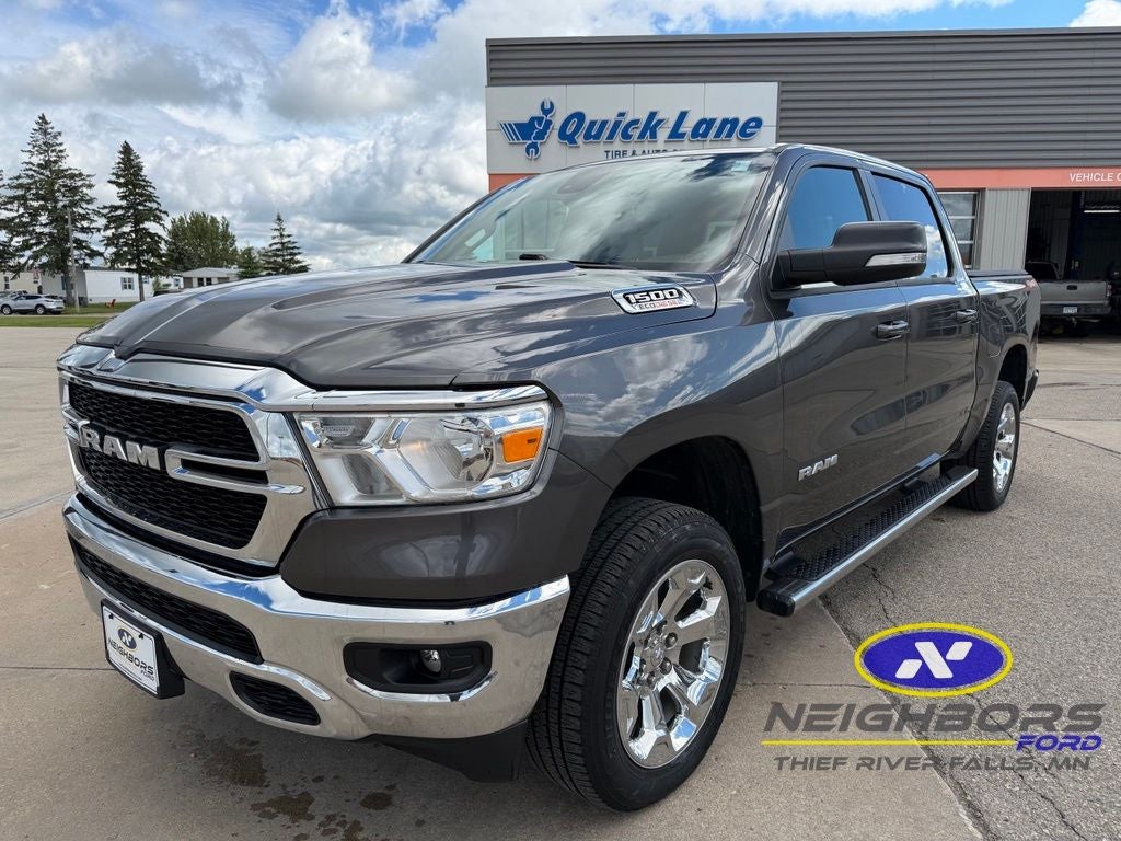 2022 RAM 1500 Big Horn/Lone Star 4x4 Crew Cab 5'7's photo