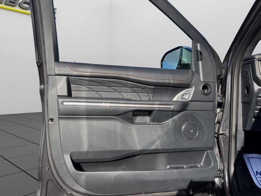 2022 Ford Expedition Max Platinum