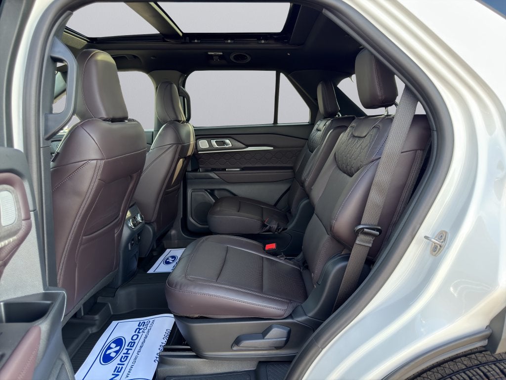 2027 Ford Explorer Platinum