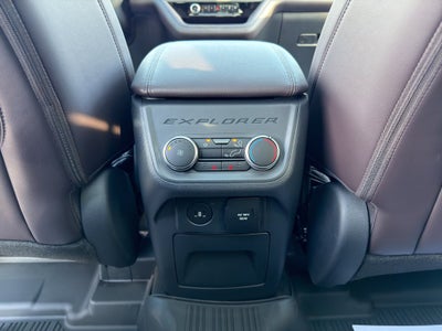 2027 Ford Explorer Platinum