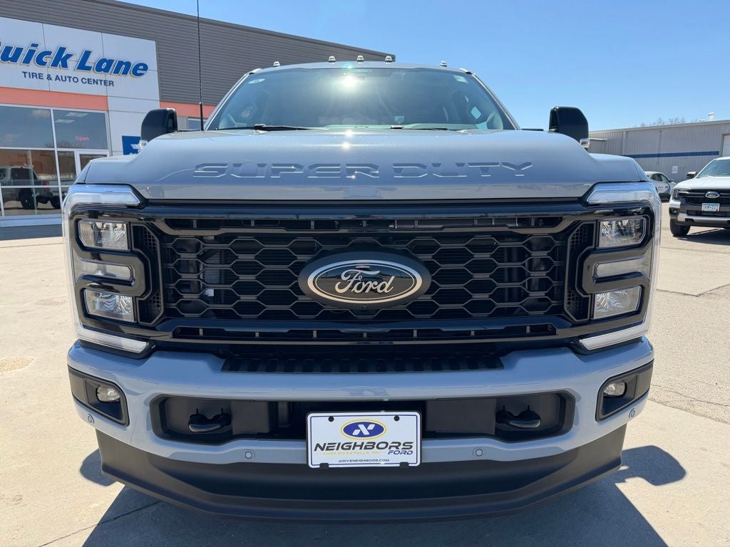 2026 Ford F-350SD Lariat