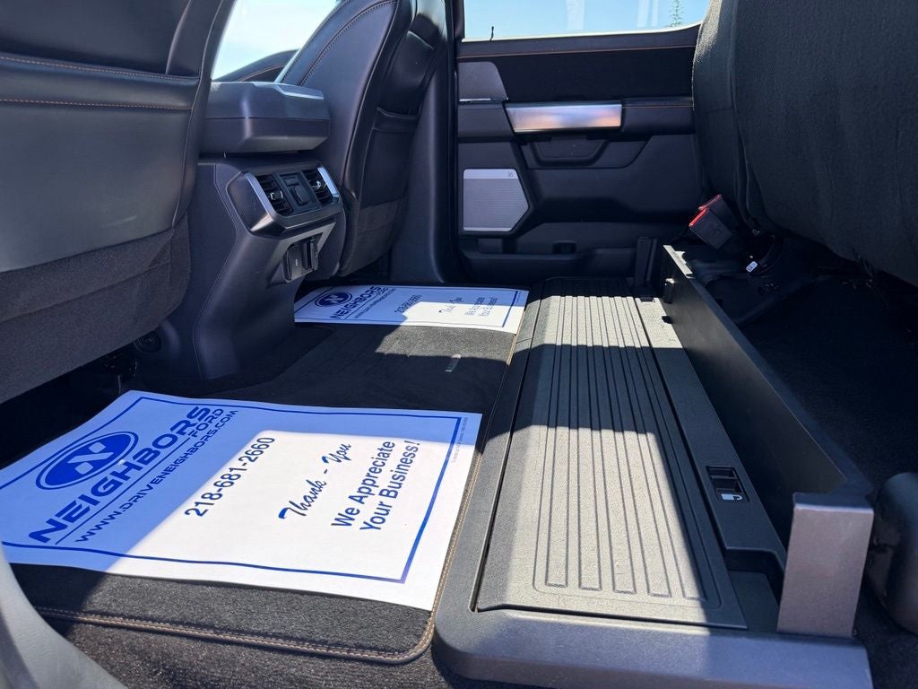 2022 Ford F-150 Platinum - Photo 14
