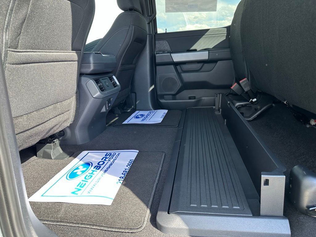 2025 Ford F-150 XLT - Photo 14