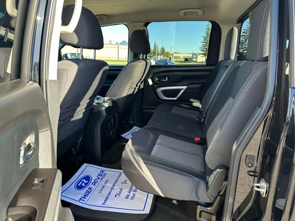 2020 Nissan Titan SV