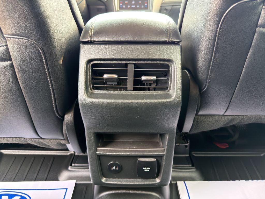 2024 Ford Edge Titanium